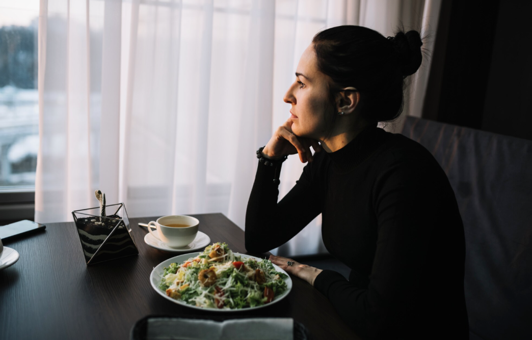 Almond moms vs intuitive eaters — who actually feels better?